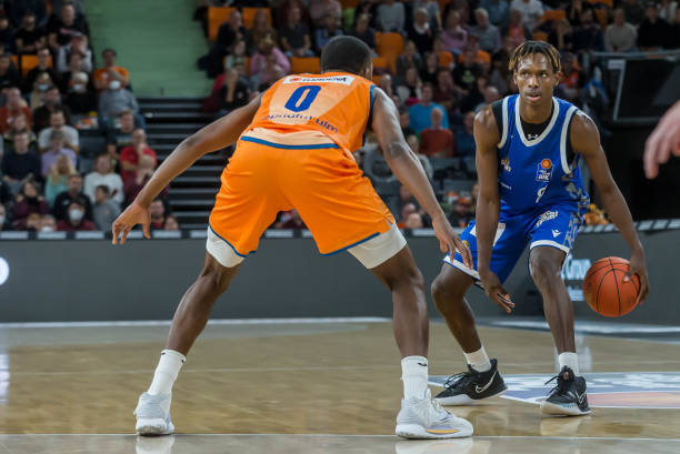 了一扇大门 了一扇大门