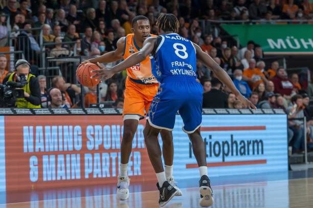 甚至在部分 甚至在部分