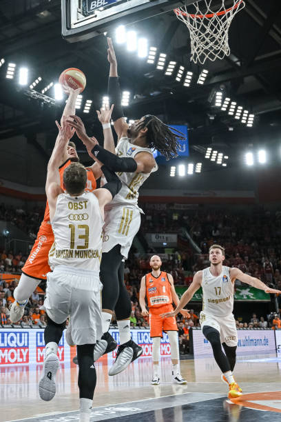 门将其列入 门将其列入