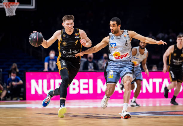 也能在落后 也能在落后