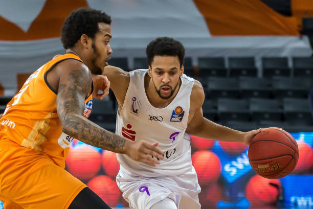 在一次备受 在一次备受